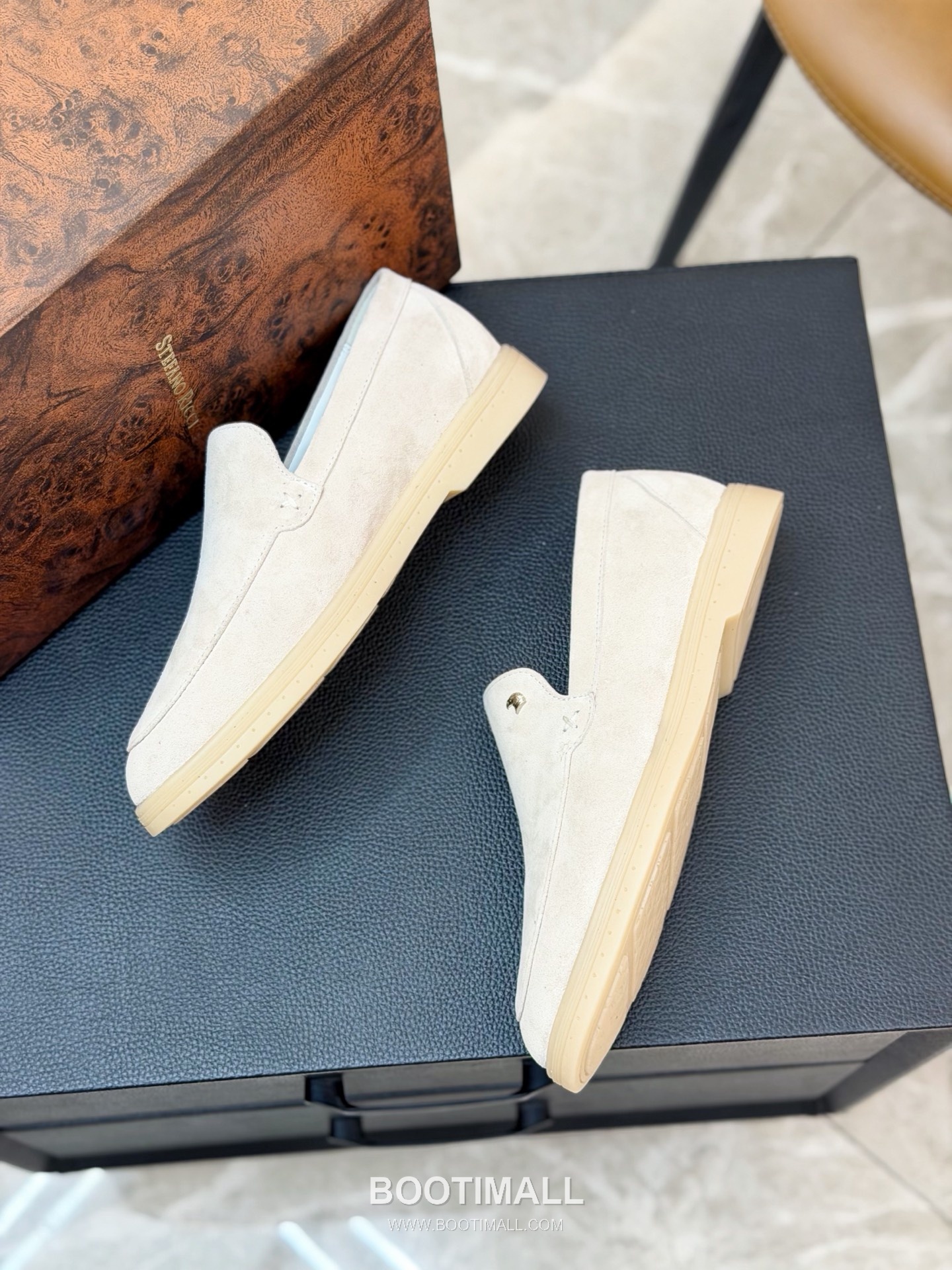 Stefano Ricci Nappa Calfskin Leather Low Sneakers with Metal Logo Tongue Buckle Detail 스테파노리치 나파 카프스킨 레더 로우 스니커즈 메탈 로고 텅 버클 디테일 3cm 8