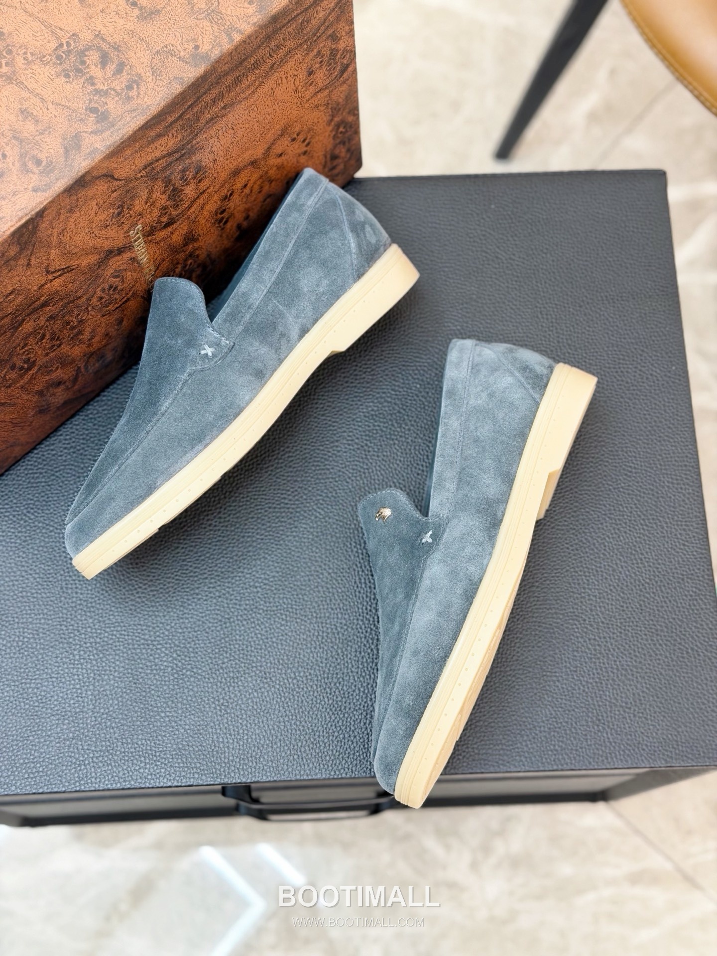 Stefano Ricci Nappa Calfskin Leather Low Sneakers with Metal Logo Tongue Buckle Detail 스테파노리치 나파 카프스킨 레더 로우 스니커즈 메탈 로고 텅 버클 디테일 3cm 8