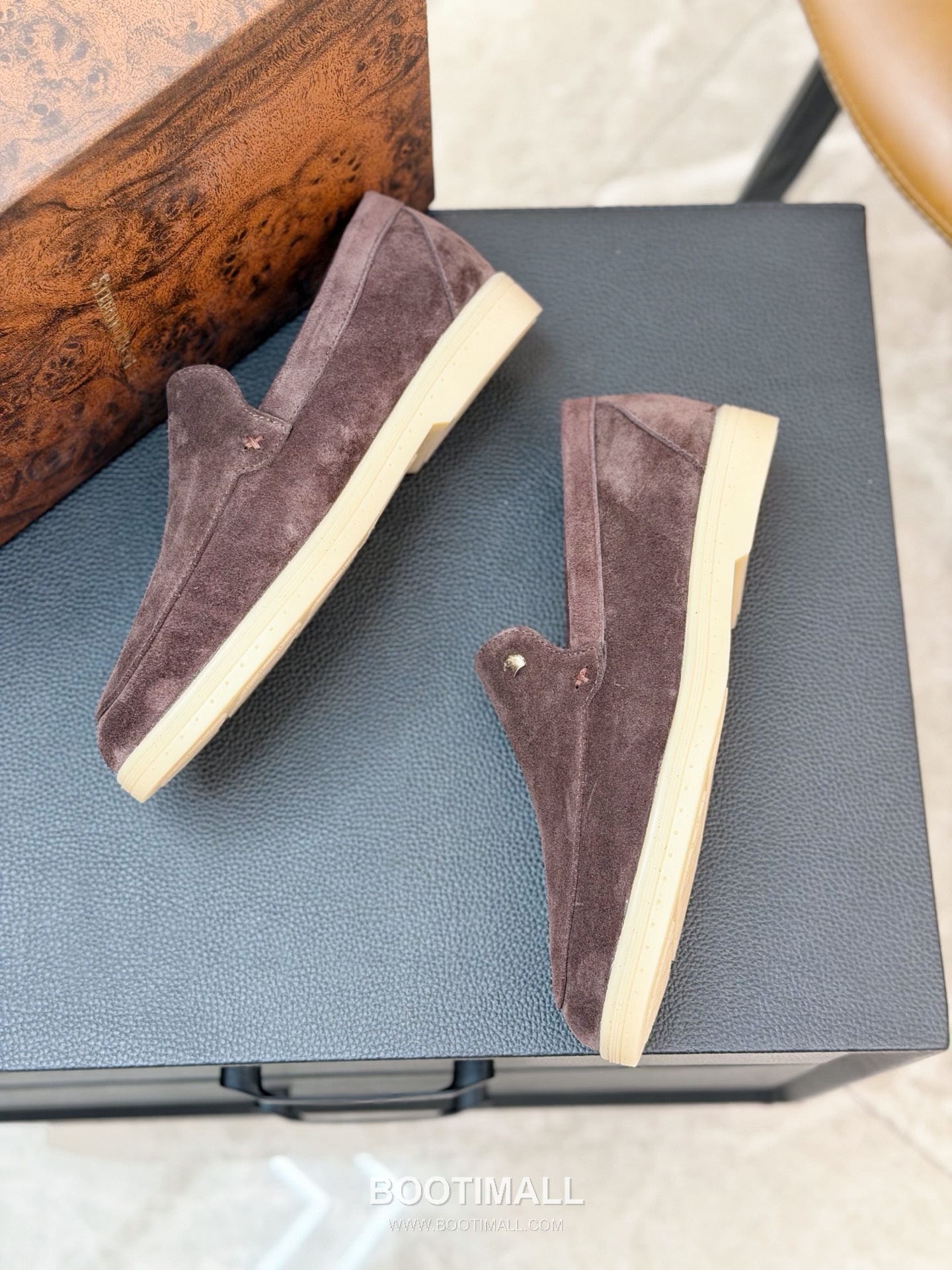 Stefano Ricci Nappa Calfskin Leather Low Sneakers with Metal Logo Tongue Buckle Detail 스테파노리치 나파 카프스킨 레더 로우 스니커즈 메탈 로고 텅 버클 디테일 3cm 8