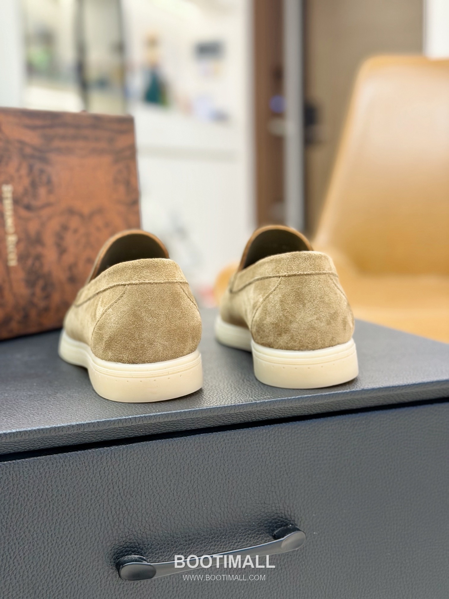 Stefano Ricci Nappa Calfskin Leather Low Sneakers with Metal Logo Tongue Buckle Detail 스테파노리치 나파 카프스킨 레더 로우 스니커즈 메탈 로고 텅 버클 디테일 3cm 8