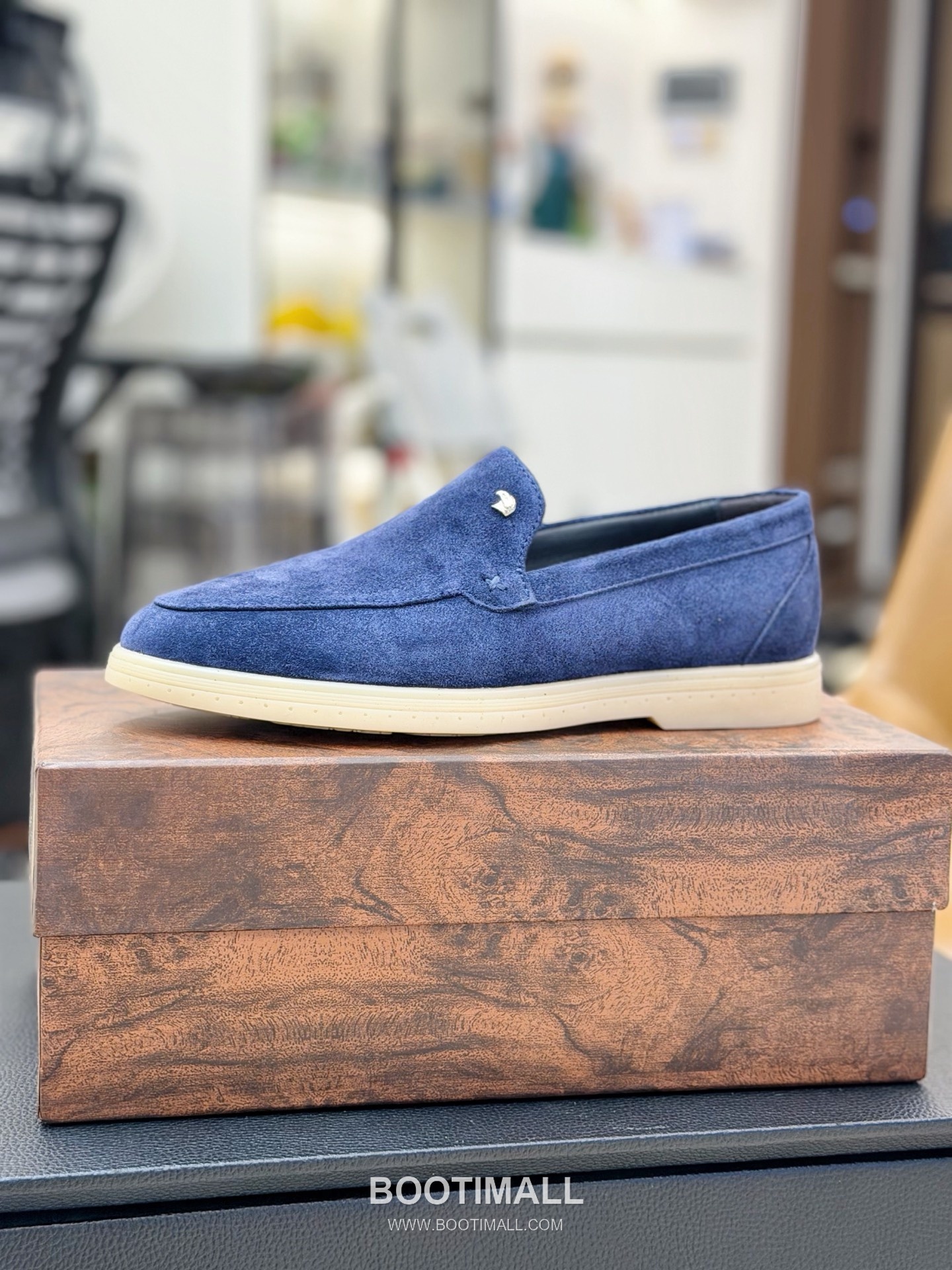 Stefano Ricci Nappa Calfskin Leather Low Sneakers with Metal Logo Tongue Buckle Detail 스테파노리치 나파 카프스킨 레더 로우 스니커즈 메탈 로고 텅 버클 디테일 3cm 6