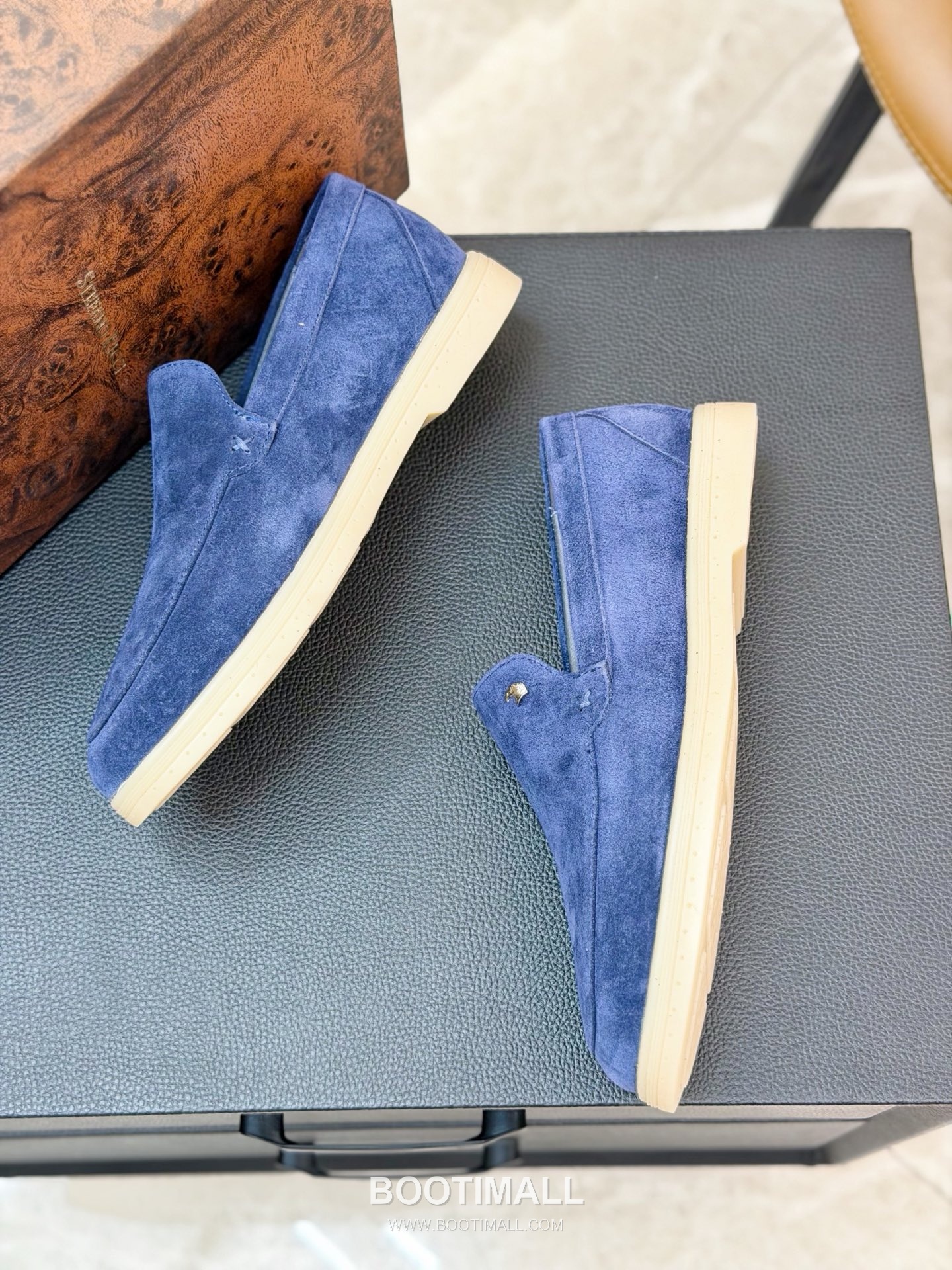 Stefano Ricci Nappa Calfskin Leather Low Sneakers with Metal Logo Tongue Buckle Detail 스테파노리치 나파 카프스킨 레더 로우 스니커즈 메탈 로고 텅 버클 디테일 3cm 7