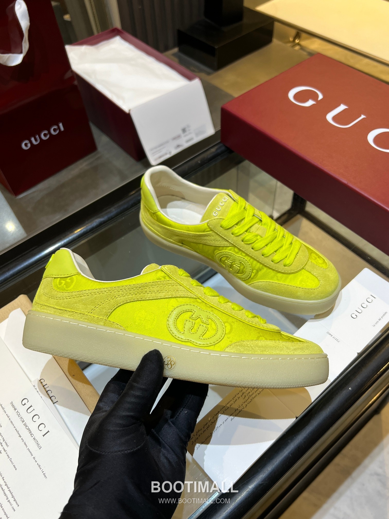 Gucci German Trainer Leather Mesh Suede Low Sneakers with Embossed Logo TPU Sole Detail 구찌 저먼 트레이너 레더 메쉬 스웨이드 로우 스니커즈 엠보싱 로고 TPU 솔 디테일 3cm 1