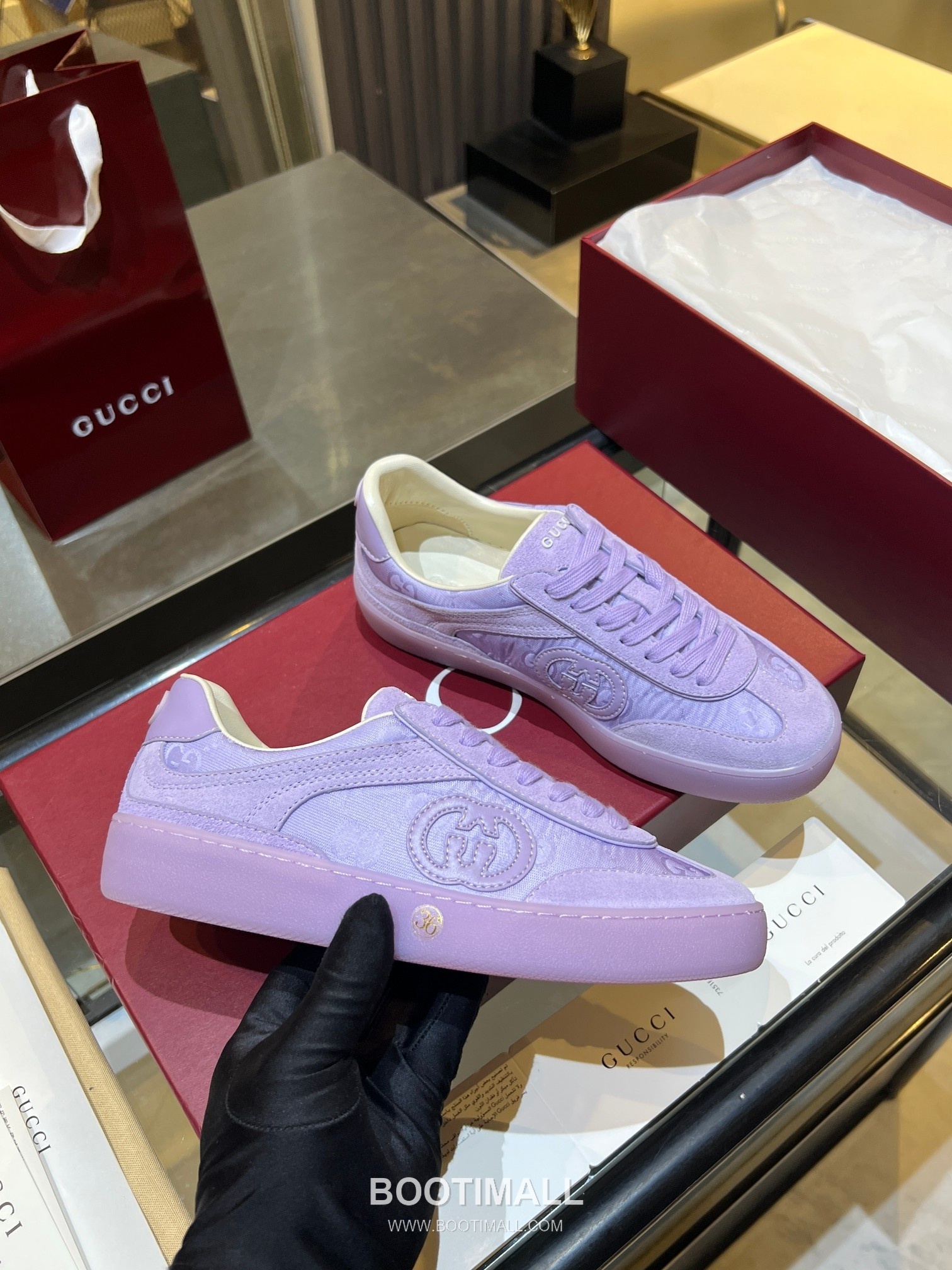 Gucci German Trainer Leather Mesh Suede Low Sneakers with Embossed Logo TPU Sole Detail 구찌 저먼 트레이너 레더 메쉬 스웨이드 로우 스니커즈 엠보싱 로고 TPU 솔 디테일 3cm 1