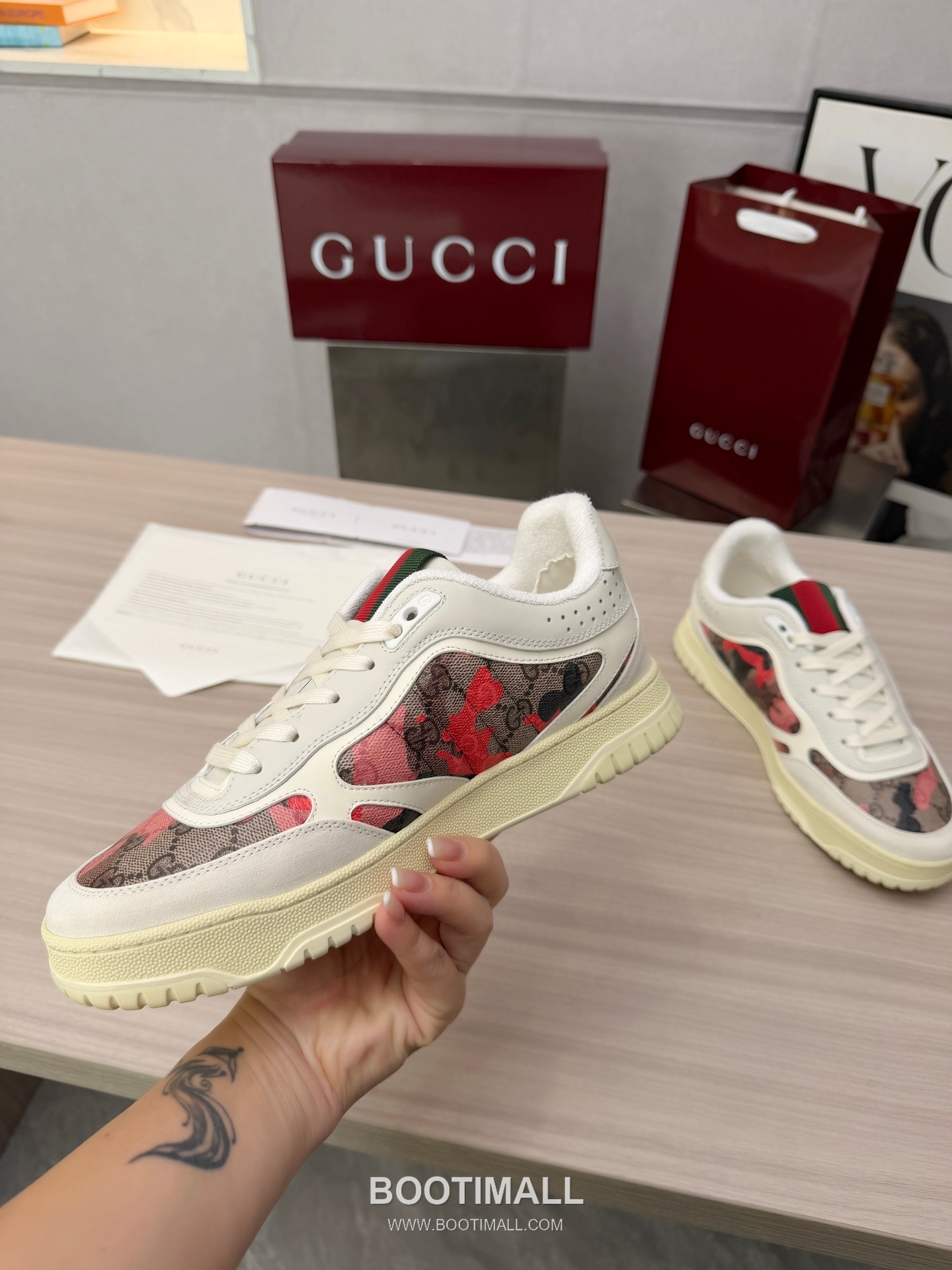 Gucci Double G Calfskin Leather High Low Sneakers with Distressed Cutout Panel TPU Sole Detail 구찌 더블G 카프스킨 레더 하이로우 스니커즈 디스트레스드 컷아웃 패널 TPU 솔 디테일 3cm 4