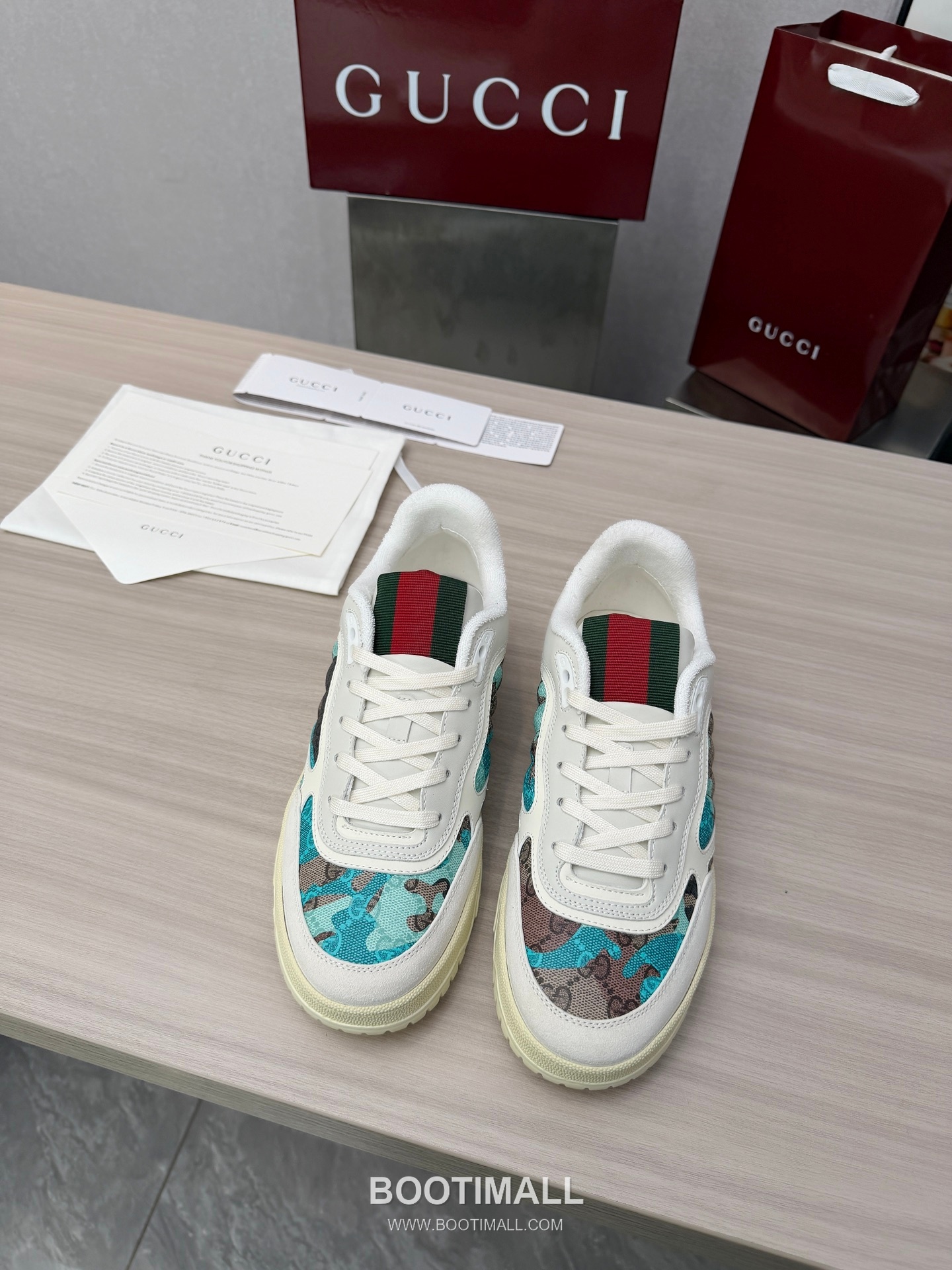 Gucci Double G Calfskin Leather High Low Sneakers with Distressed Cutout Panel TPU Sole Detail 구찌 더블G 카프스킨 레더 하이로우 스니커즈 디스트레스드 컷아웃 패널 TPU 솔 디테일 3cm 3