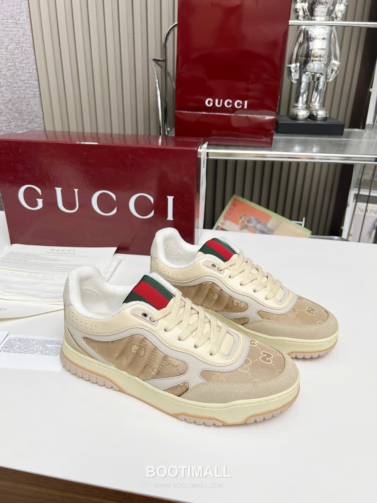 Gucci Double G Calfskin Leather High Low Sneakers with Distressed Cutout Panel TPU Sole Detail 구찌 더블G 카프스킨 레더 하이로우 스니커즈 디스트레스드 컷아웃 패널 TPU 솔 디테일 3cm 3