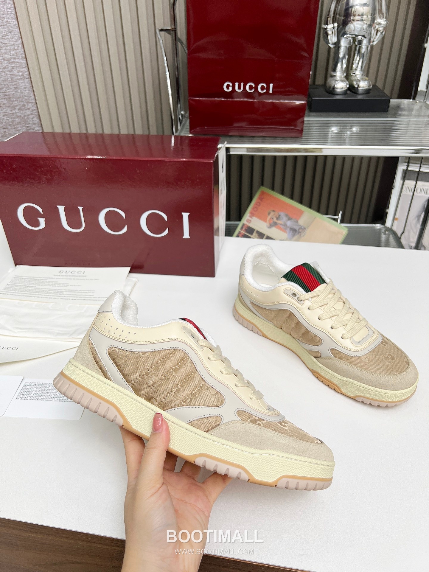 Gucci Double G Calfskin Leather High Low Sneakers with Distressed Cutout Panel TPU Sole Detail 구찌 더블G 카프스킨 레더 하이로우 스니커즈 디스트레스드 컷아웃 패널 TPU 솔 디테일 3cm 5