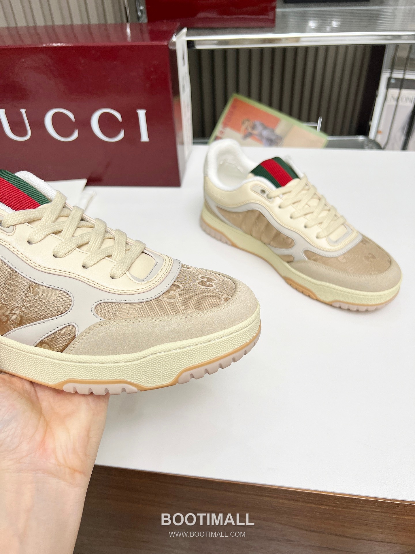 Gucci Double G Calfskin Leather High Low Sneakers with Distressed Cutout Panel TPU Sole Detail 구찌 더블G 카프스킨 레더 하이로우 스니커즈 디스트레스드 컷아웃 패널 TPU 솔 디테일 3cm 9