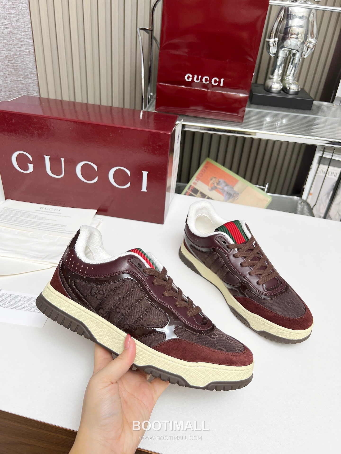 Gucci Double G Calfskin Leather High Low Sneakers with Distressed Cutout Panel TPU Sole Detail 구찌 더블G 카프스킨 레더 하이로우 스니커즈 디스트레스드 컷아웃 패널 TPU 솔 디테일 3cm 5