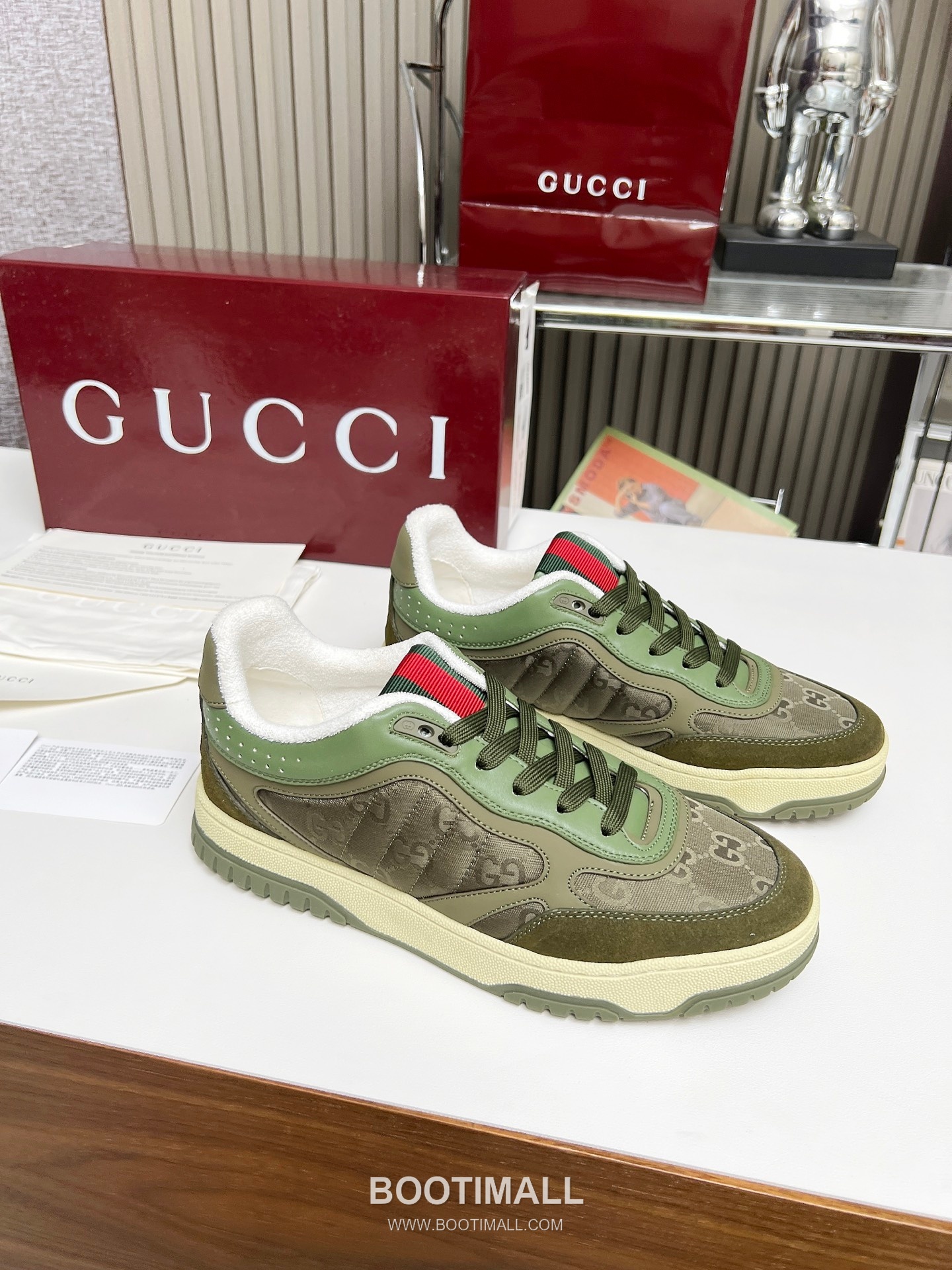 Gucci Double G Calfskin Leather High Low Sneakers with Distressed Cutout Panel TPU Sole Detail 구찌 더블G 카프스킨 레더 하이로우 스니커즈 디스트레스드 컷아웃 패널 TPU 솔 디테일 3cm 3