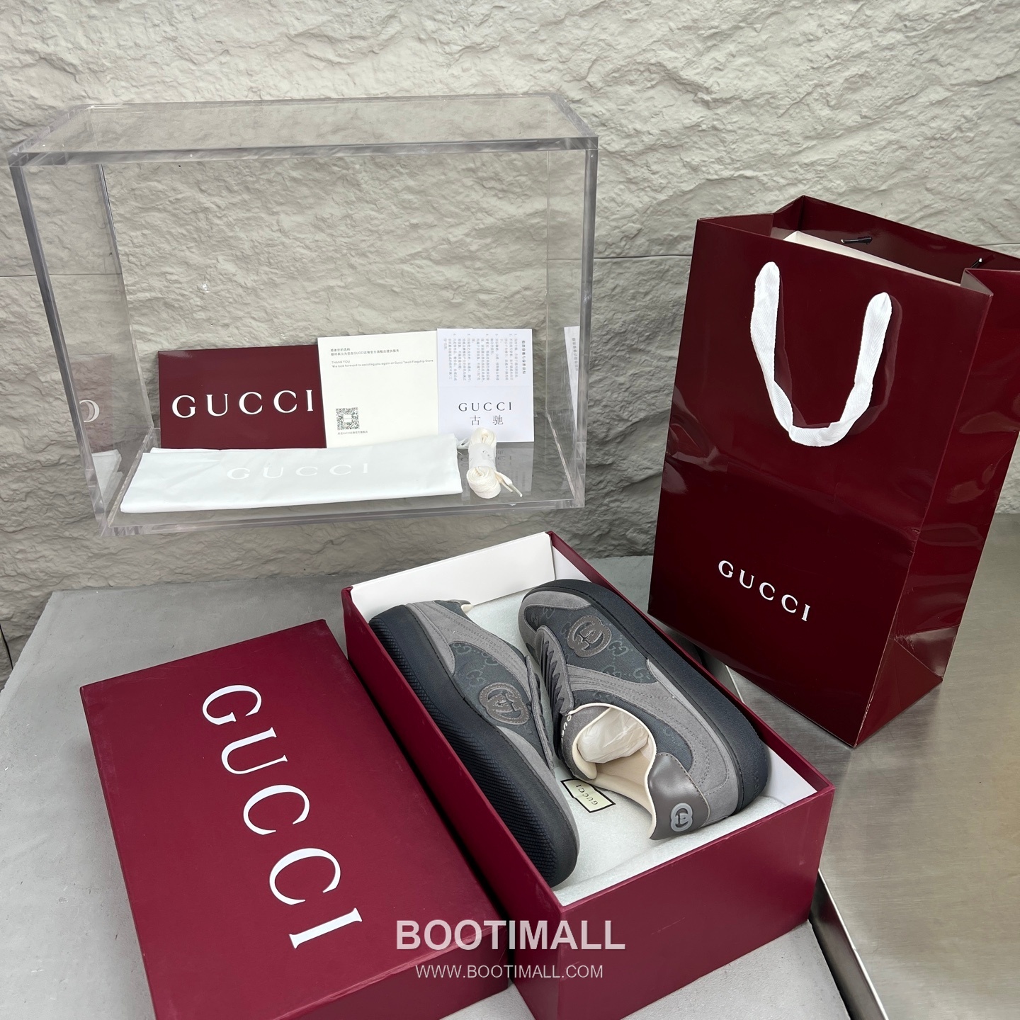 Gucci German Trainer Velvet Low Sneakers with Embossed Logo TPU Sole Detail 구찌 저먼 트레이너 벨벳 로우 스니커즈 엠보싱 로고 TPU 솔 디테일 3cm 2