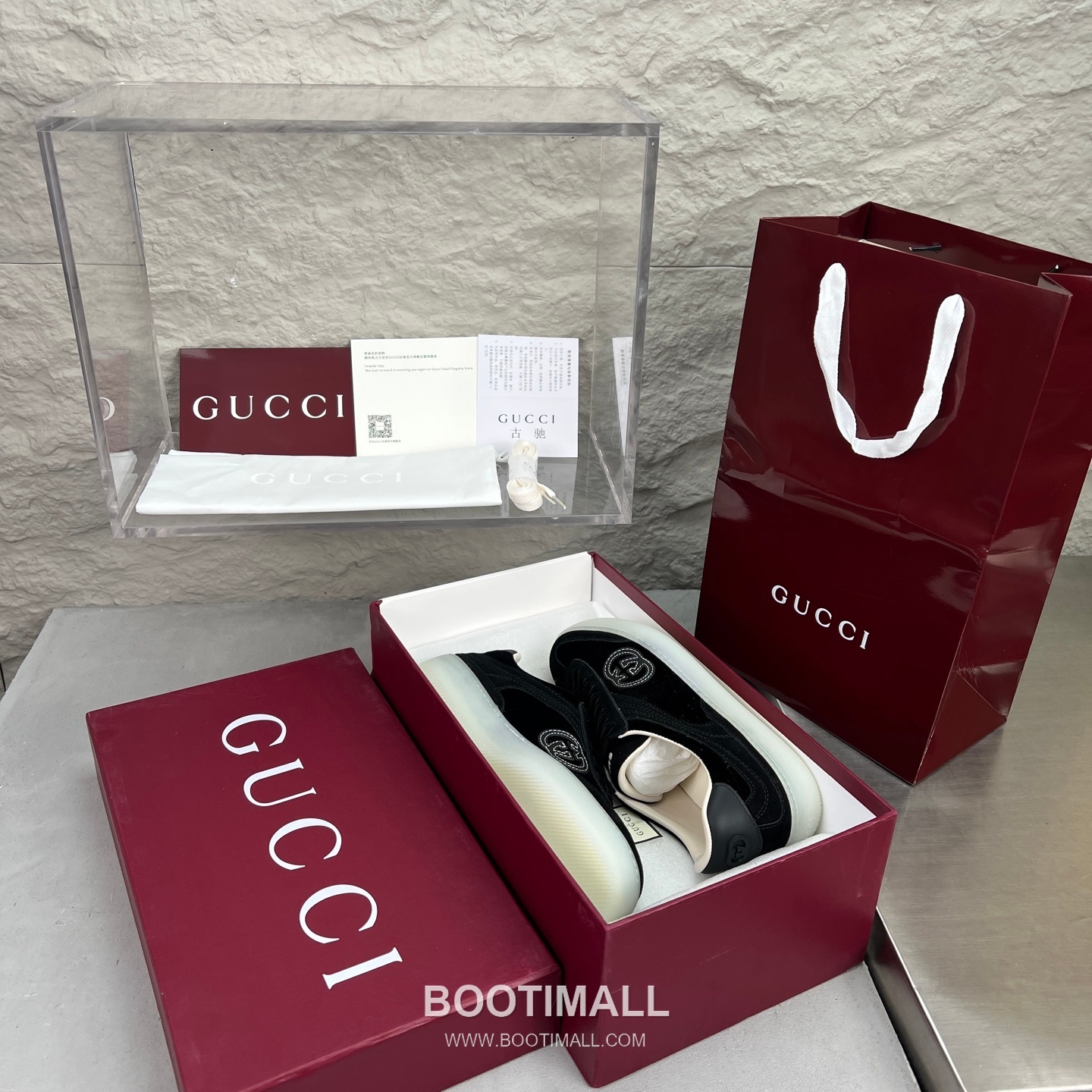 Gucci German Trainer Velvet Low Sneakers with Embossed Logo TPU Sole Detail 구찌 저먼 트레이너 벨벳 로우 스니커즈 엠보싱 로고 TPU 솔 디테일 3cm 2