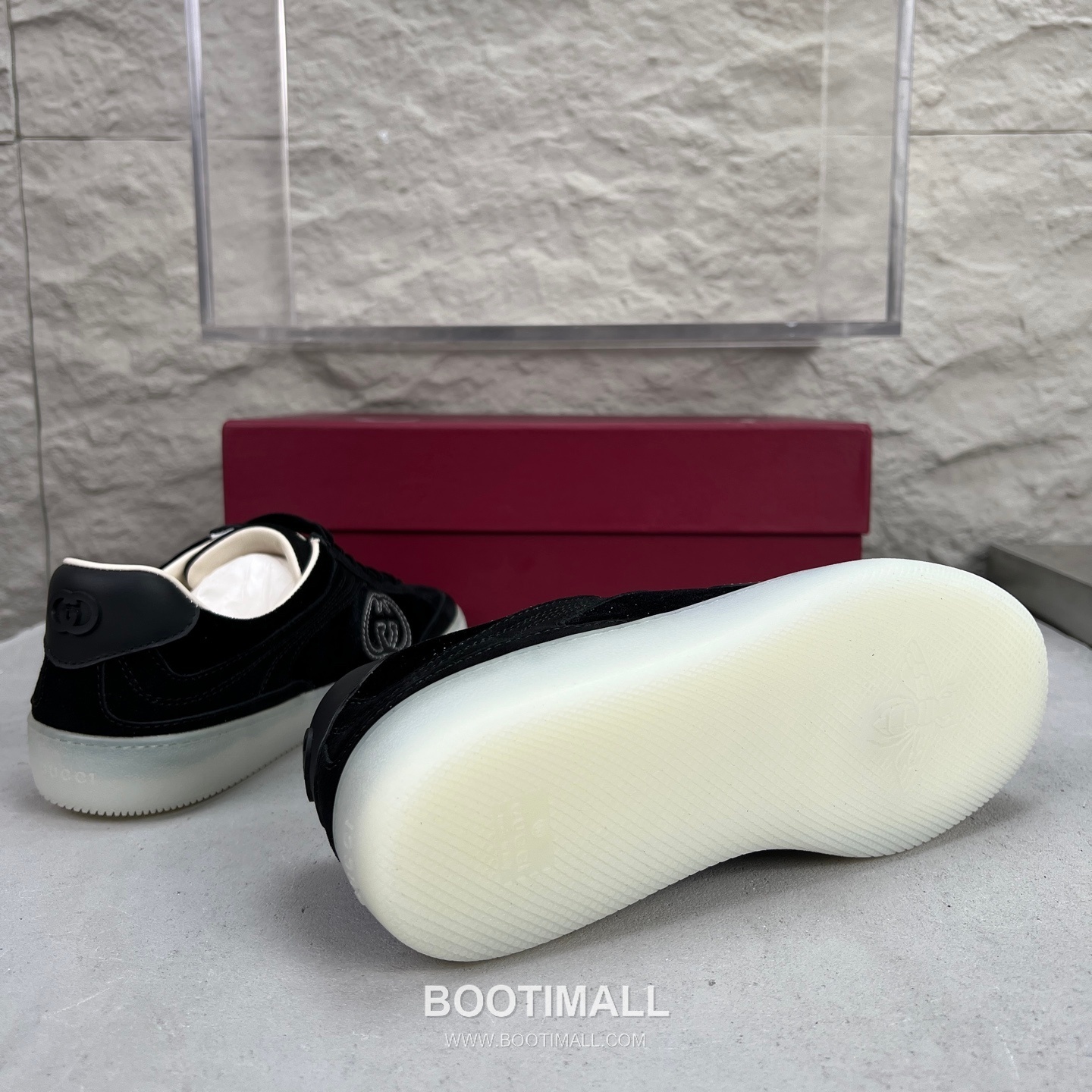 Gucci German Trainer Velvet Low Sneakers with Embossed Logo TPU Sole Detail 구찌 저먼 트레이너 벨벳 로우 스니커즈 엠보싱 로고 TPU 솔 디테일 3cm 9