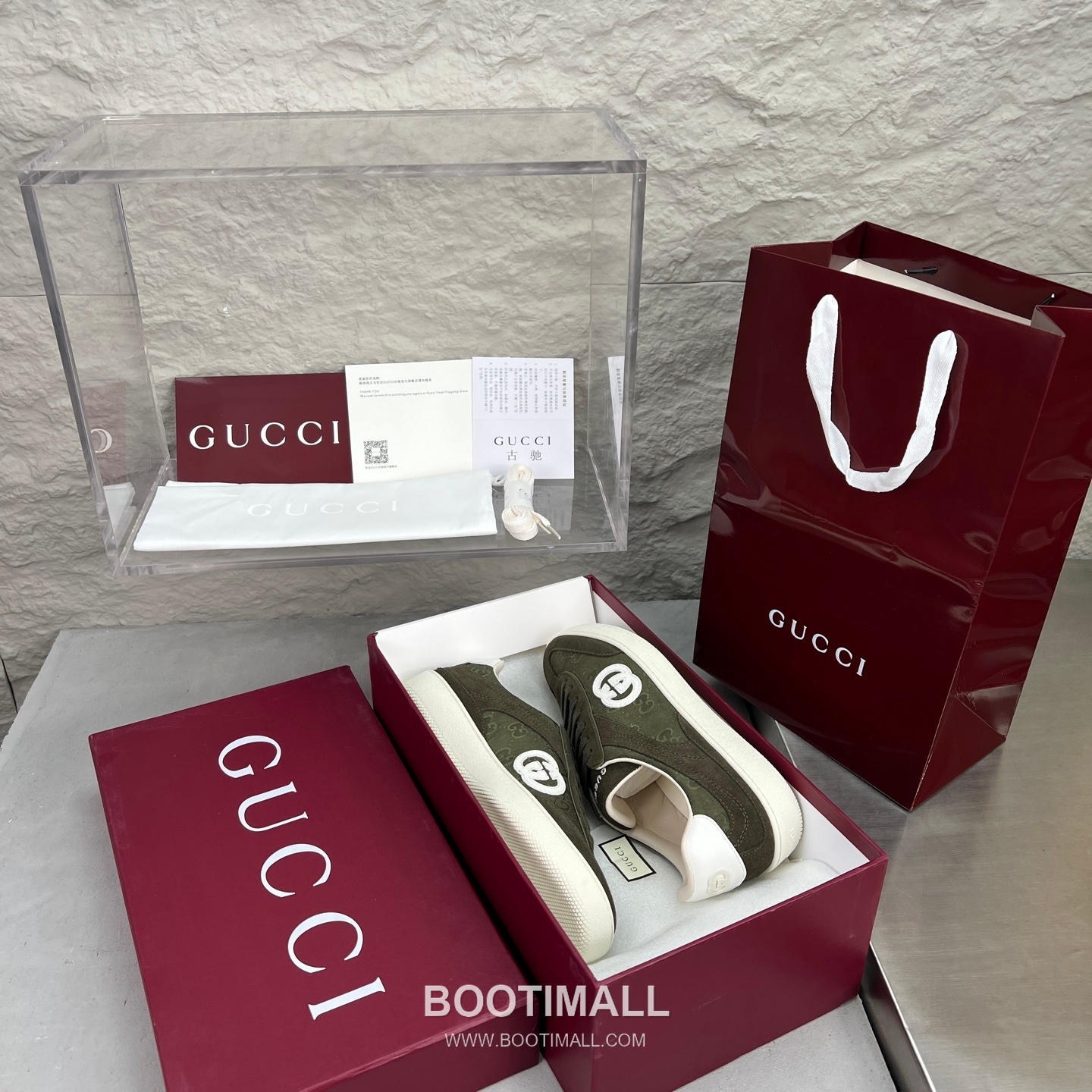 Gucci German Trainer Velvet Low Sneakers with Embossed Logo TPU Sole Detail 구찌 저먼 트레이너 벨벳 로우 스니커즈 엠보싱 로고 TPU 솔 디테일 3cm 2