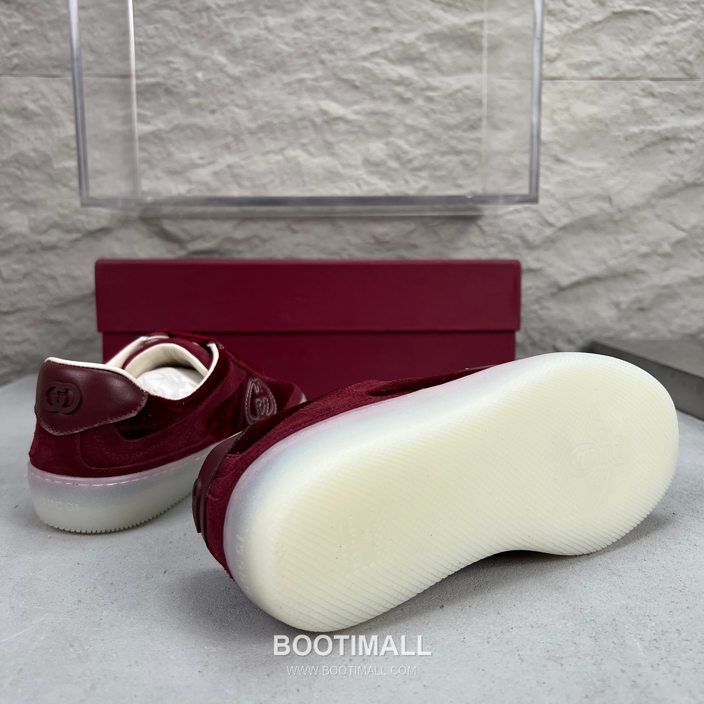 Gucci German Trainer Velvet Low Sneakers with Embossed Logo TPU Sole Detail 구찌 저먼 트레이너 벨벳 로우 스니커즈 엠보싱 로고 TPU 솔 디테일 3cm 9