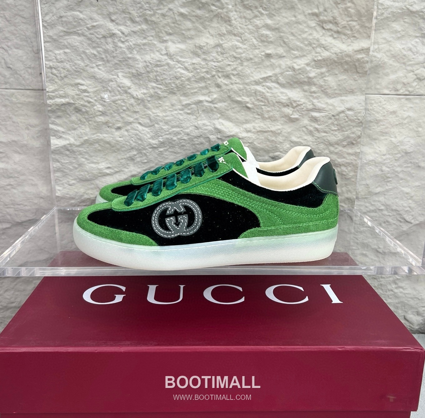 Gucci German Trainer Velvet Low Sneakers with Embossed Logo TPU Sole Detail 구찌 저먼 트레이너 벨벳 로우 스니커즈 엠보싱 로고 TPU 솔 디테일 3cm 1