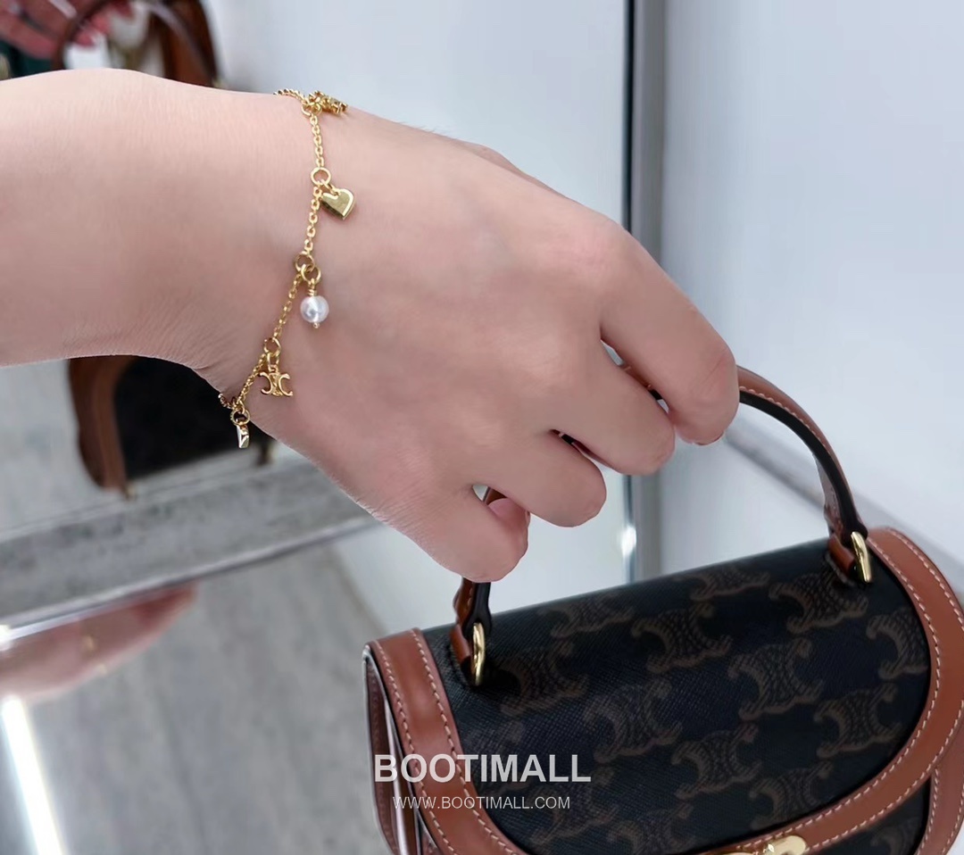 Celine Triomphe Brass Gold Plated Chain Necklace with Arc de Triomphe Pendant 셀린느 트리옹프 황동 골드도금 체인 네클리스 아크드트리옹프 펜던트 4