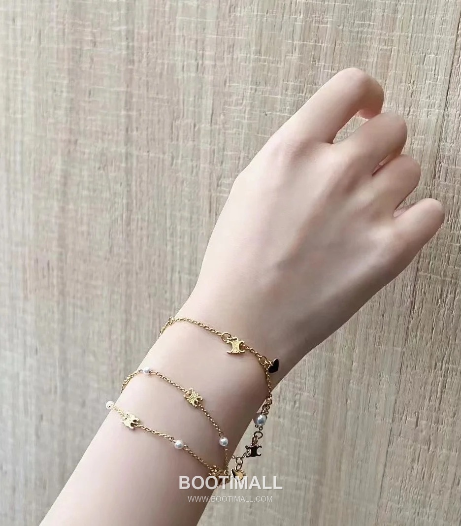 Celine Triomphe Double Layer Brass Gold Plated Necklace with Bead Chain Pendant 셀린느 트리옹프 더블 레이어 황동 골드도금 네클리스 비드 체인 펜던트 1