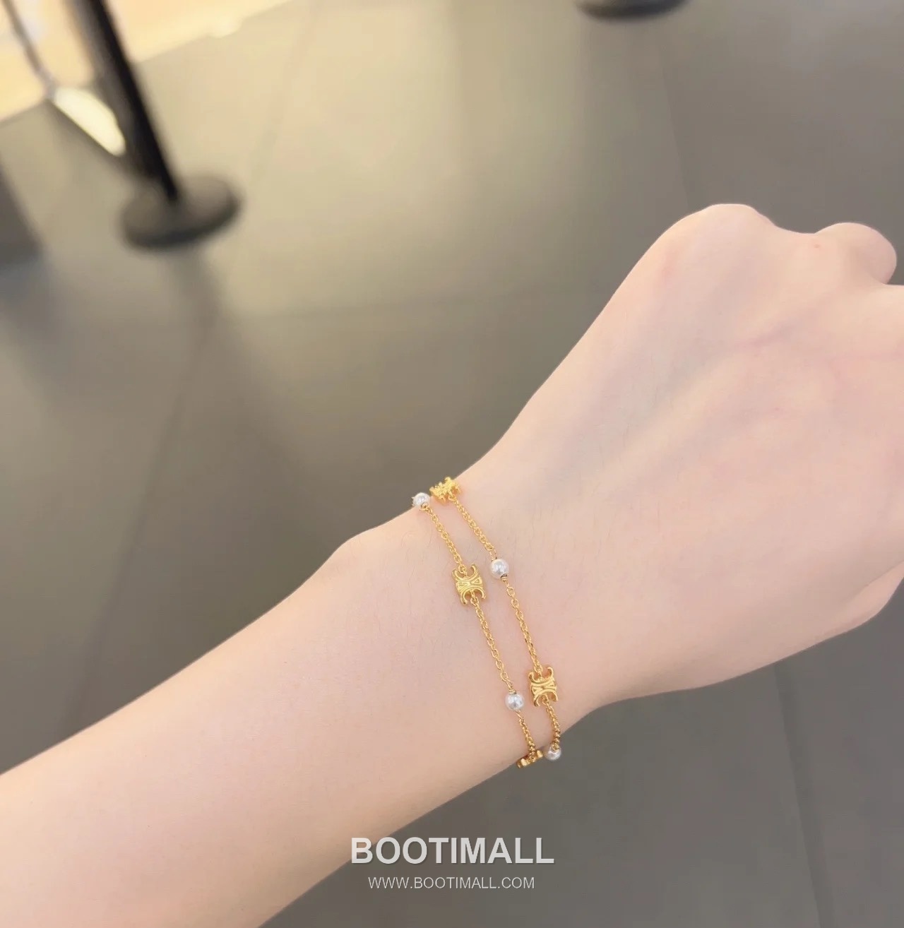 Celine Triomphe Double Layer Brass Gold Plated Necklace with Bead Chain Pendant 셀린느 트리옹프 더블 레이어 황동 골드도금 네클리스 비드 체인 펜던트 2