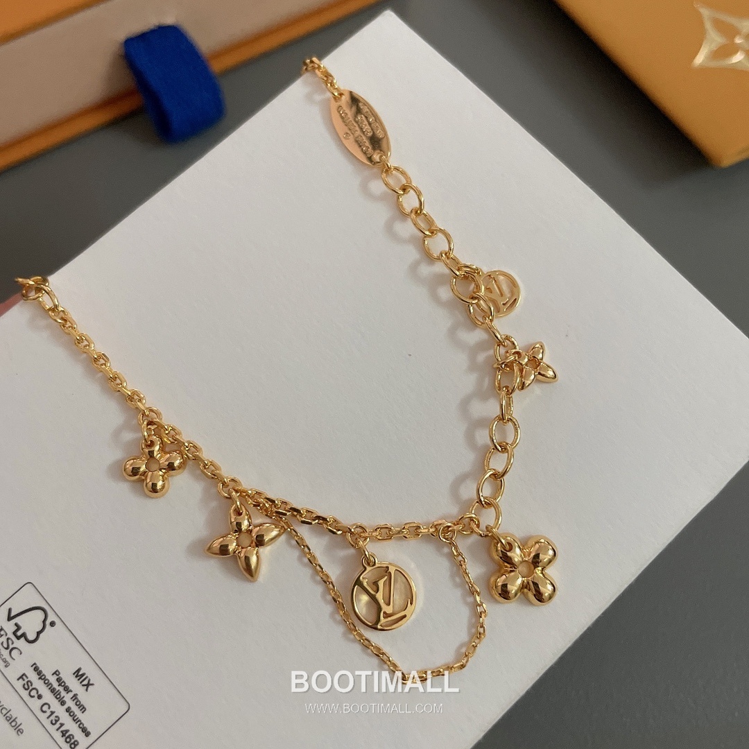 Louis Vuitton Blooming Brass Gold Plated Necklace with Flower Monogram Pendant 루이비통 블루밍 황동 골드도금 네클리스 플라워 모노그램 펜던트 16