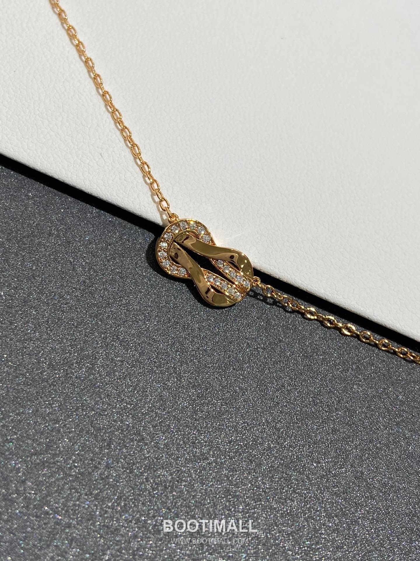 Fred Chance Infinie Brass Gold Plated Necklace with Infinity Knot Pendant 프레드 샹스 인피니 황동 골드도금 네클리스 인피니티 매듭 펜던트 17