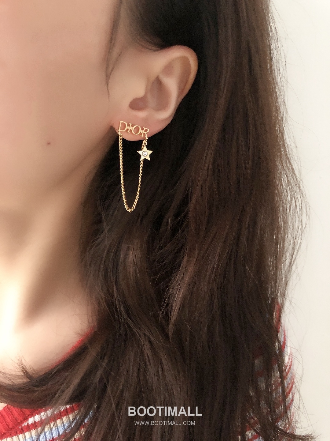 Dior Star Letter Chain Brass Gold Plated Stud Earring with Logo Detail 디올 스타 레터 체인 황동 골드도금 스터드 이어링 로고 디테일 6