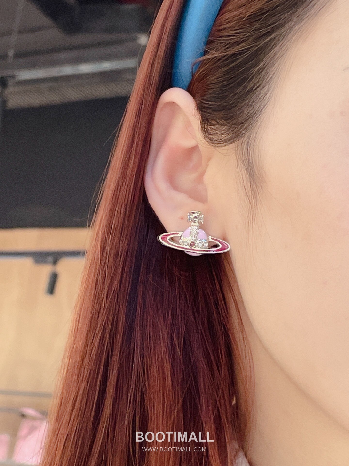 Vivienne Westwood Orb Crown Enamel Crystal Brass Gold Plated Stud Earring with Pink White Detail 비비안웨스트우드 오브 크라운 에나멜 크리스탈 황동 골드도금 스터드 이어링 핑크 화이트 디테일 8