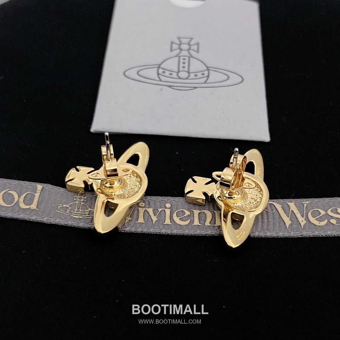 Vivienne Westwood Orb Crown Enamel Crystal Brass Gold Plated Stud Earring with Pink White Detail 비비안웨스트우드 오브 크라운 에나멜 크리스탈 황동 골드도금 스터드 이어링 핑크 화이트 디테일 13