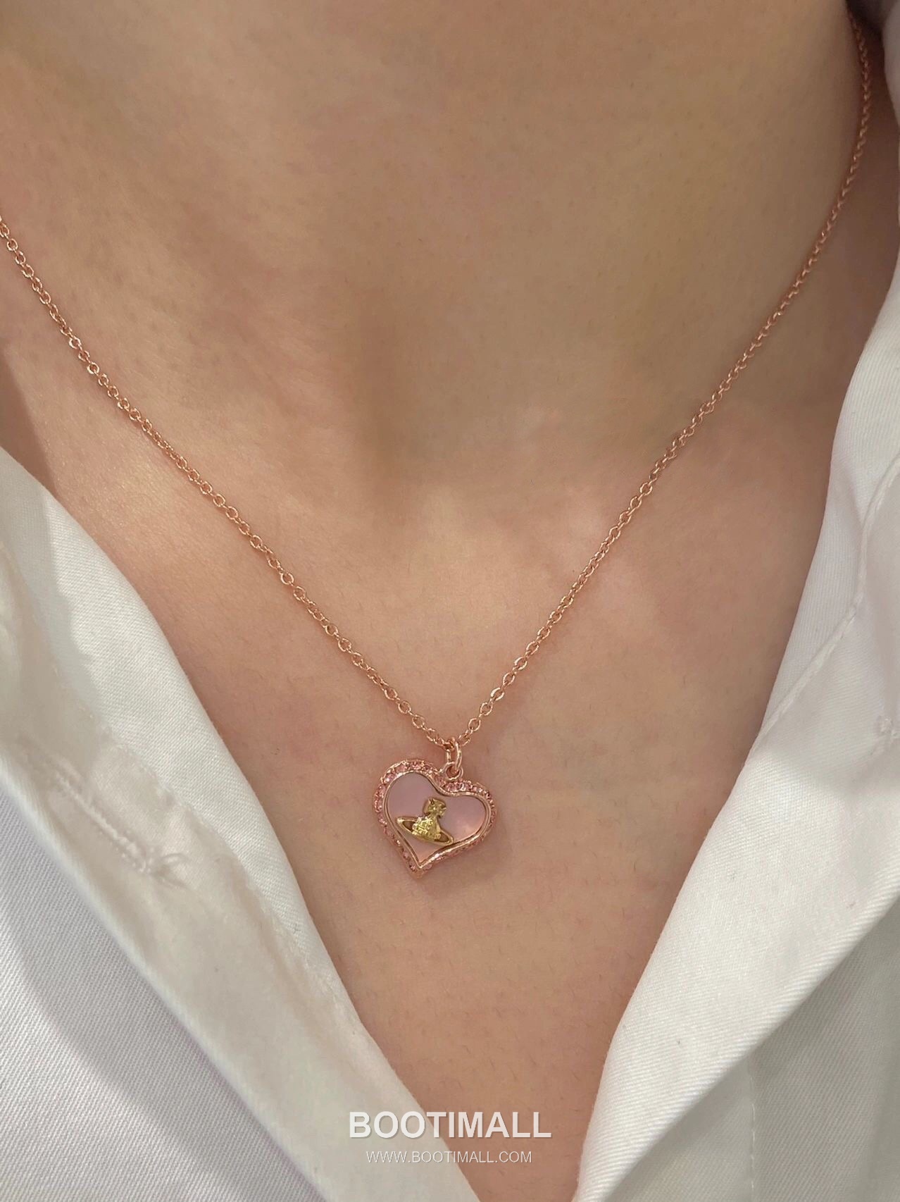Vivienne Westwood Heart Orb Crystal Brass Gold Plated Necklace with Saturn Pendant 비비안웨스트우드 하트 오브 크리스탈 황동 골드도금 네클리스 새턴 펜던트 7