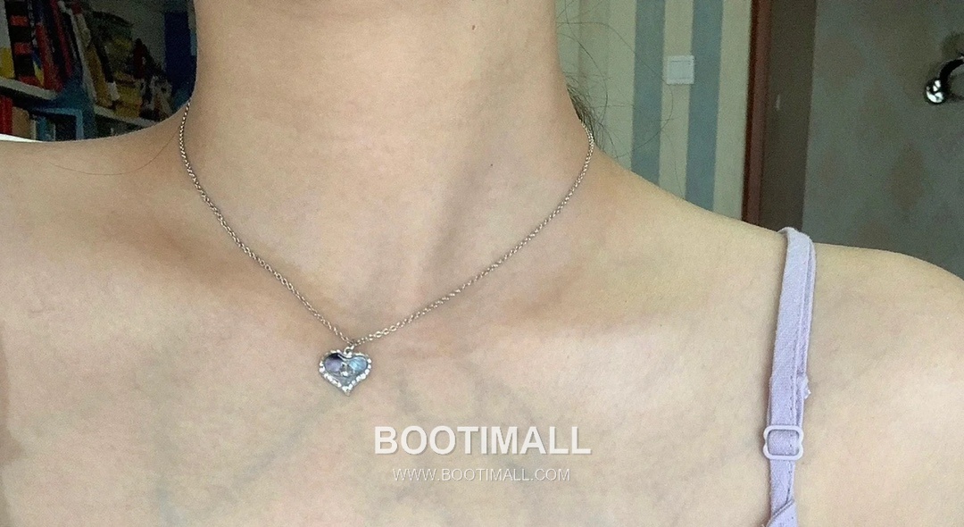 Vivienne Westwood Heart Orb Crystal Brass Gold Plated Necklace with Saturn Pendant 비비안웨스트우드 하트 오브 크리스탈 황동 골드도금 네클리스 새턴 펜던트 9