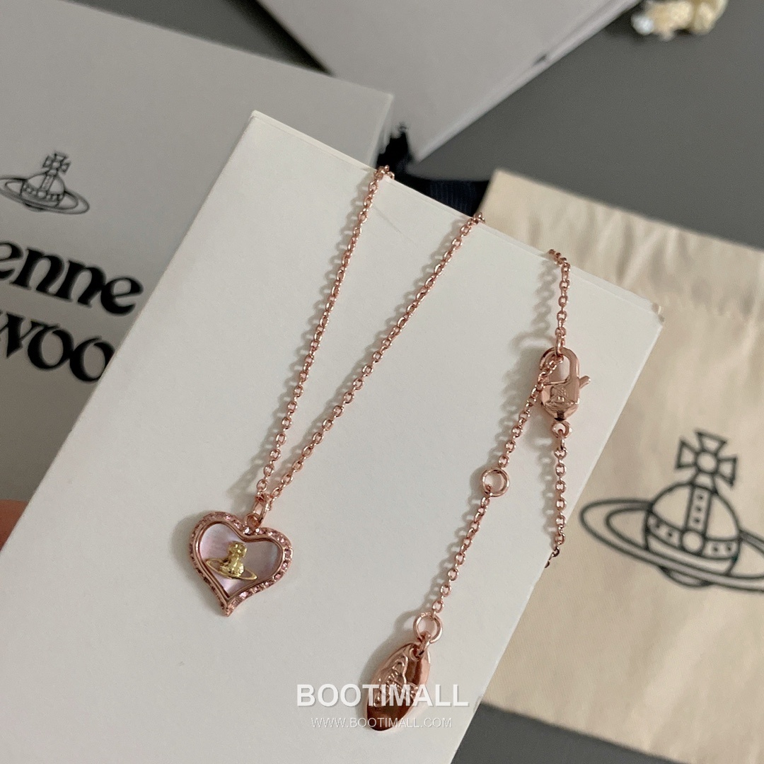 Vivienne Westwood Heart Orb Crystal Brass Gold Plated Necklace with Saturn Pendant 비비안웨스트우드 하트 오브 크리스탈 황동 골드도금 네클리스 새턴 펜던트 12