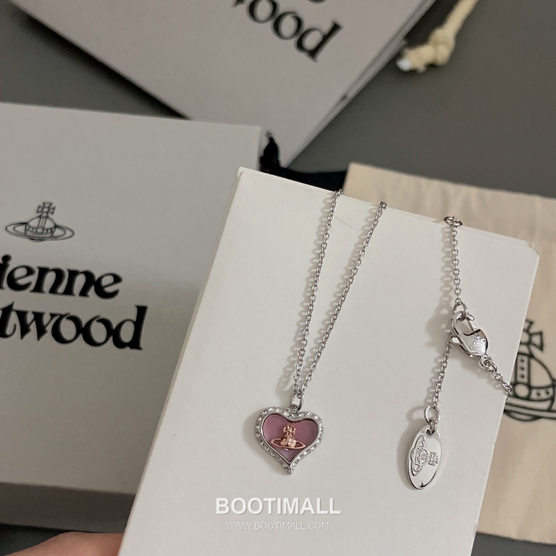 Vivienne Westwood Heart Orb Crystal Brass Gold Plated Necklace with Saturn Pendant 비비안웨스트우드 하트 오브 크리스탈 황동 골드도금 네클리스 새턴 펜던트 13