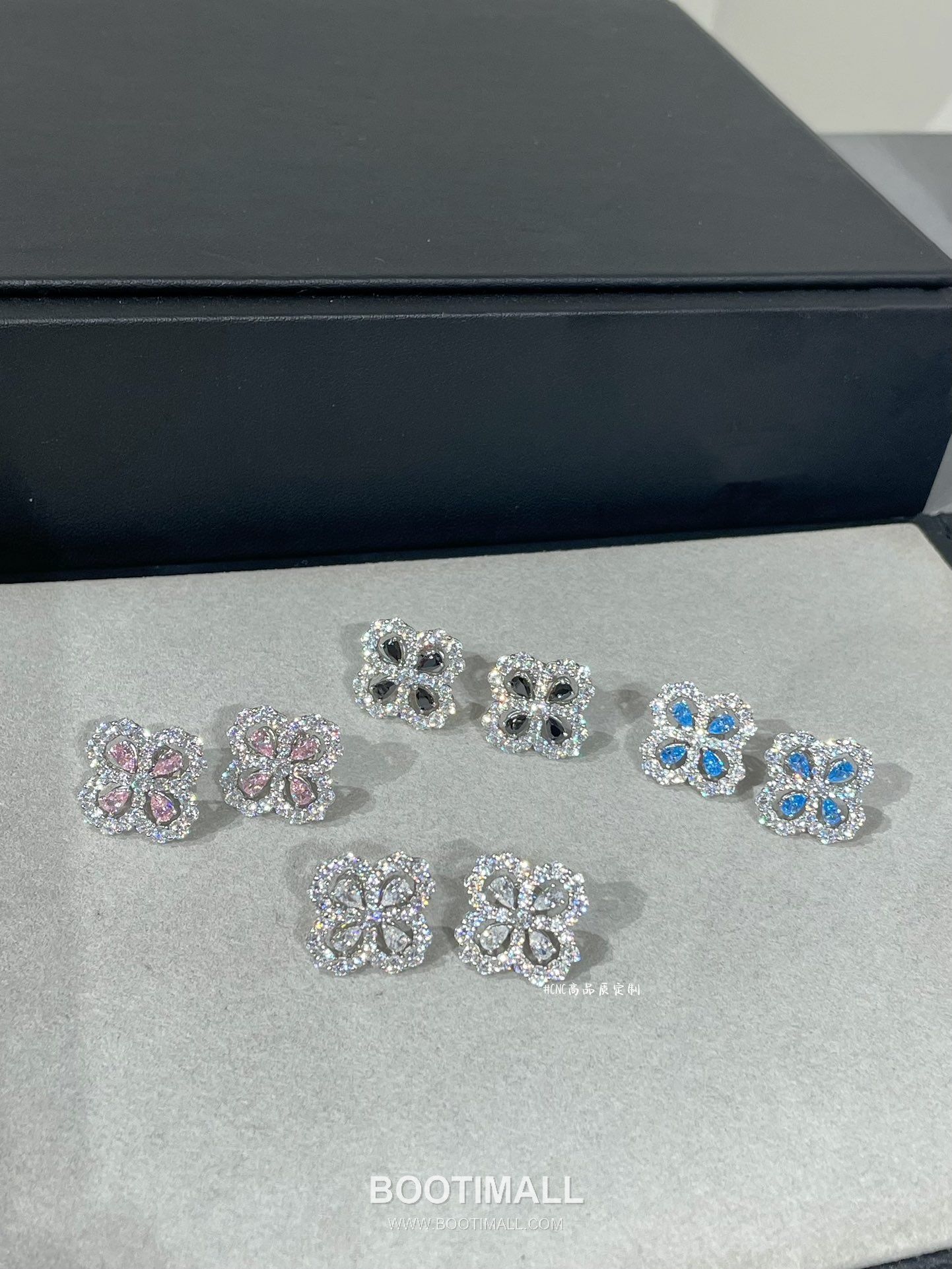 Harry Winston Diamond Loop Clover Sterling Silver 925 Gold Plated Stud Earring with Crystal Detail 해리윈스턴 다이아 루프 클로버 스털링 실버 925 골드도금 스터드 이어링 크리스탈 디테일 7