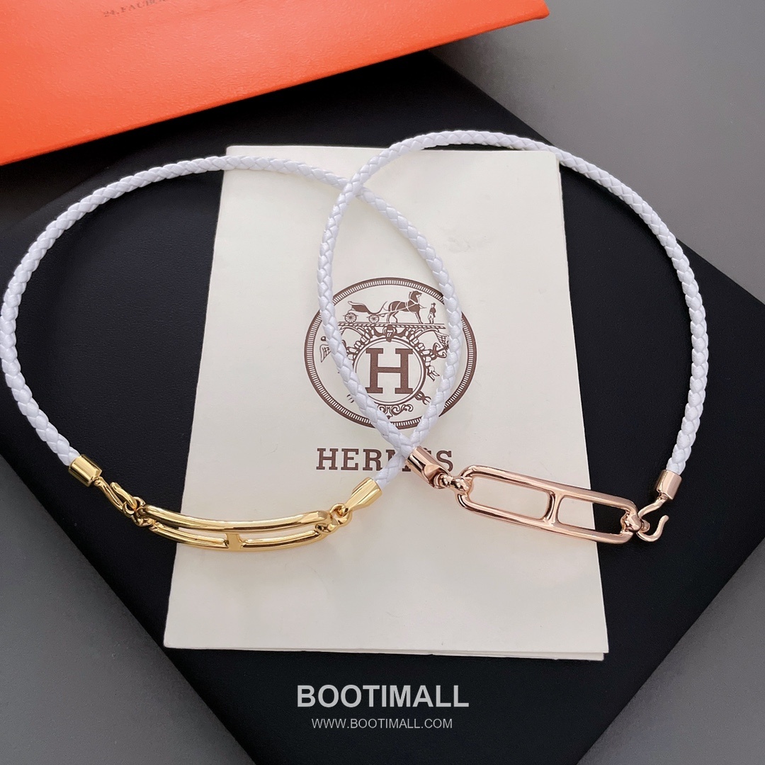 Hermes Double Layer Leather Bracelet with Metal Bar Detail 에르메스 더블 레이어 가죽 브레이슬릿 메탈 바 디테일 11