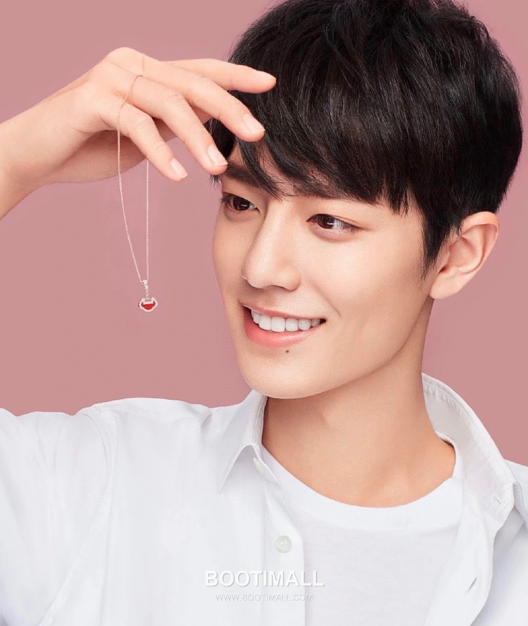 Qeelin Ruyi Carnelian Mother of Pearl Diamond 18K White Gold Necklace with Double Diamond Pendant 루이 카넬리안 자개 다이아 18K 화이트골드 네클리스 더블 다이아 펜던트 9