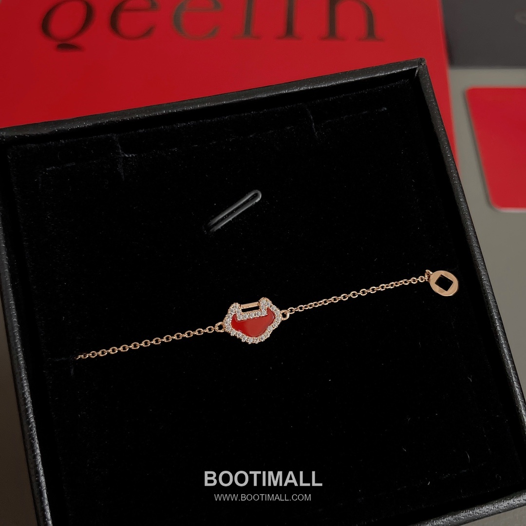 Qeelin Mini Ruyi Carnelian Mother of Pearl Diamond 18K White Gold Bracelet with Coin Charm 미니 루이 카넬리안 자개 다이아 18K 화이트골드 브레이슬릿 코인 참 디테일 11