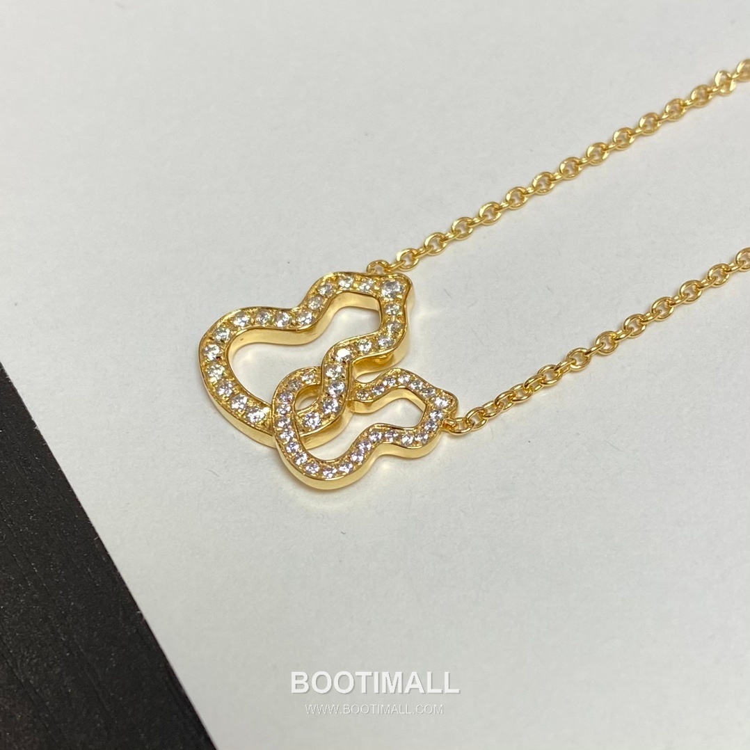 Qeelin Wulu Double Gourd Openwork Brass Gold Plated Necklace with Hollow Pendant 우루 더블 고드 오픈워크 황동 골드도금 네클리스 홀로우 펜던트 7