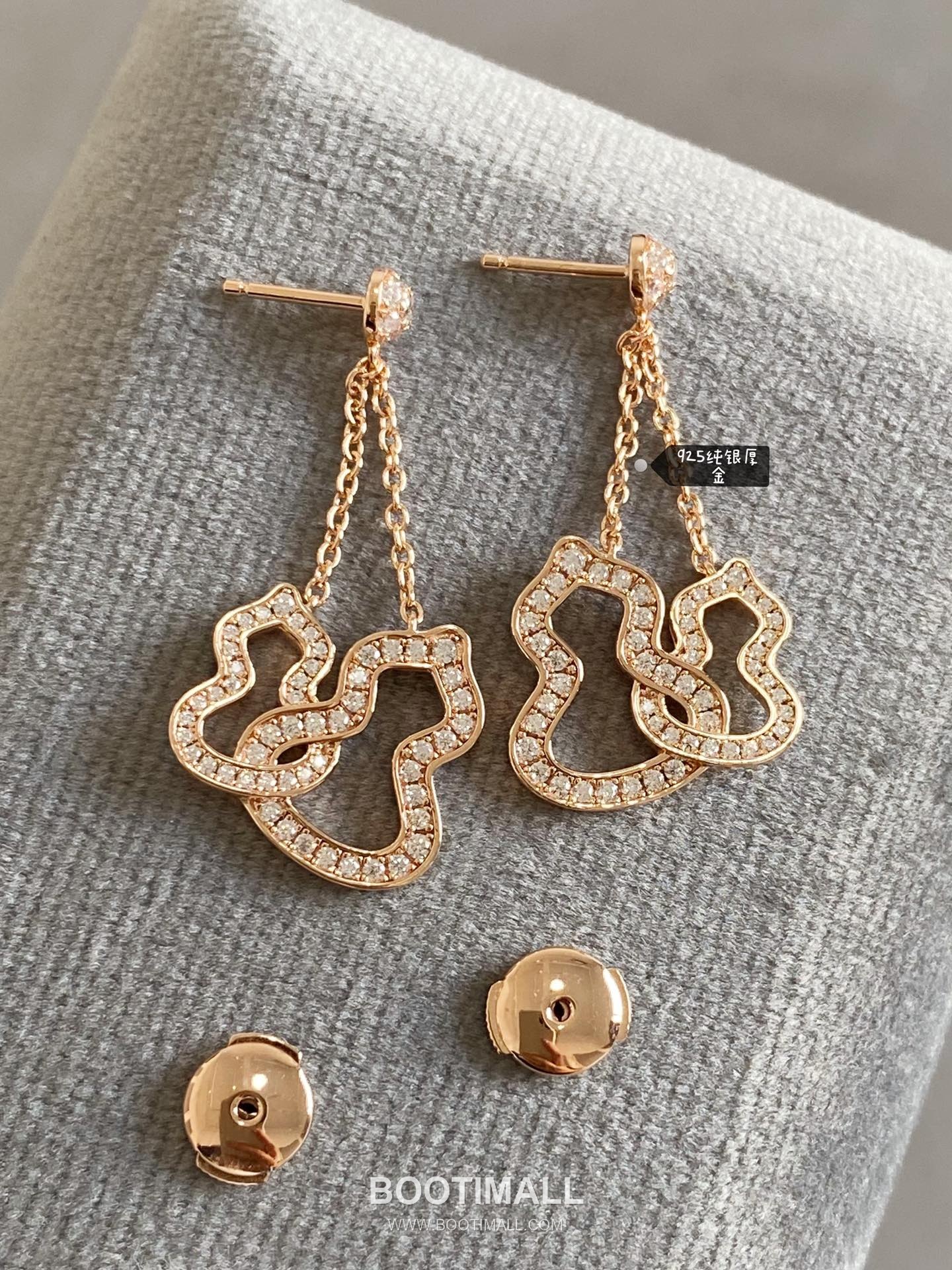 Qeelin Wulu Double Gourd Openwork Brass Gold Plated Drop Earring with Hollow Pendant 기린 우루 더블 고드 오픈워크 황동 골드도금 드롭 이어링 홀로우 펜던트 9