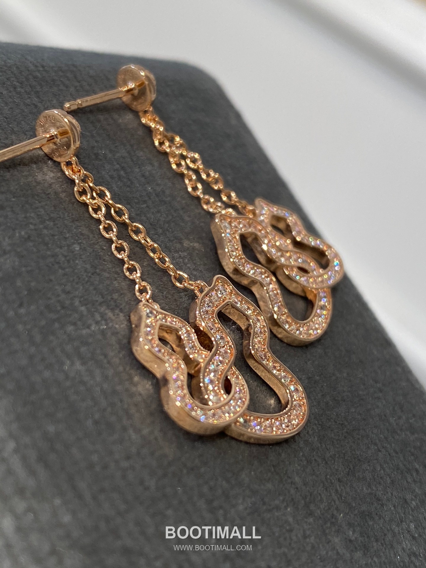 Qeelin Wulu Double Gourd Openwork Brass Gold Plated Drop Earring with Hollow Pendant 기린 우루 더블 고드 오픈워크 황동 골드도금 드롭 이어링 홀로우 펜던트 10