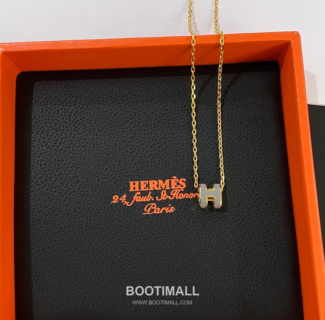 Hermes Mini Pop H Enamel Brass Gold Plated Necklace with Logo Pendant 에르메스 미니 팝 H 에나멜 황동 골드도금 네클리스 로고 펜던트 15