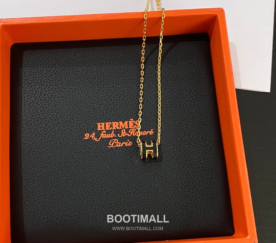 Hermes Mini Pop H Enamel Brass Gold Plated Necklace with Logo Pendant 에르메스 미니 팝 H 에나멜 황동 골드도금 네클리스 로고 펜던트 17