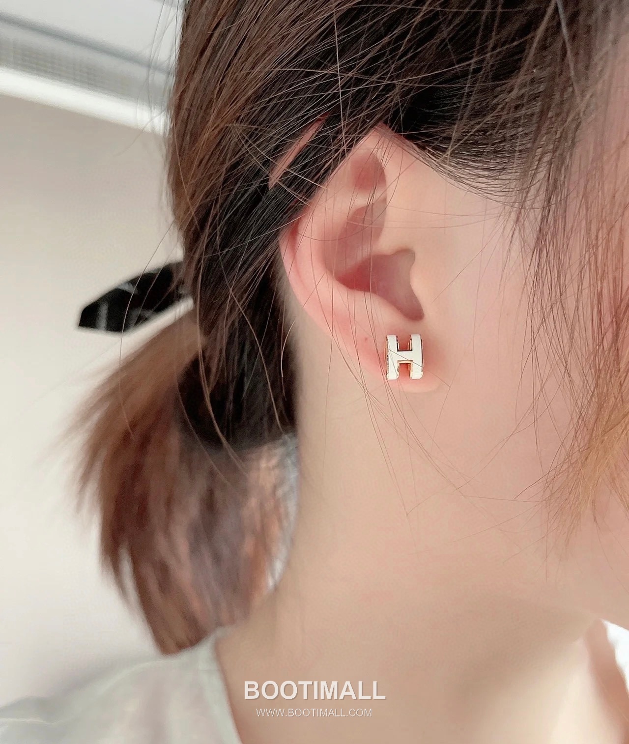 Hermes Mini Pop H Enamel Brass Rose Gold Plated Stud Earring with Logo Detail 에르메스 미니 팝 H 에나멜 황동 로즈골드 도금 스터드 이어링 로고 디테일 6