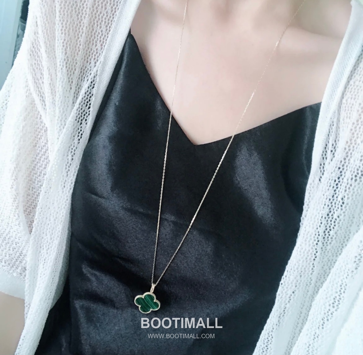 Van Cleef & Arpels Alhambra Clover Malachite Onyx Mother of Pearl Sterling Silver 925 Necklace with Beaded Chain 반클리프아펠 알함브라 클로버 말라카이트 오닉스 자개 스털링 실버 925 네클리스 비드 체인 3