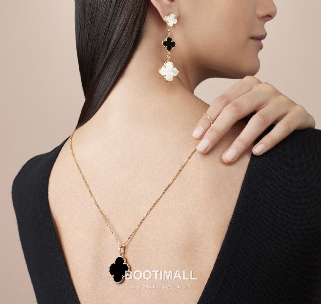 Van Cleef & Arpels Alhambra Clover Malachite Onyx Mother of Pearl Sterling Silver 925 Necklace with Beaded Chain 반클리프아펠 알함브라 클로버 말라카이트 오닉스 자개 스털링 실버 925 네클리스 비드 체인 18