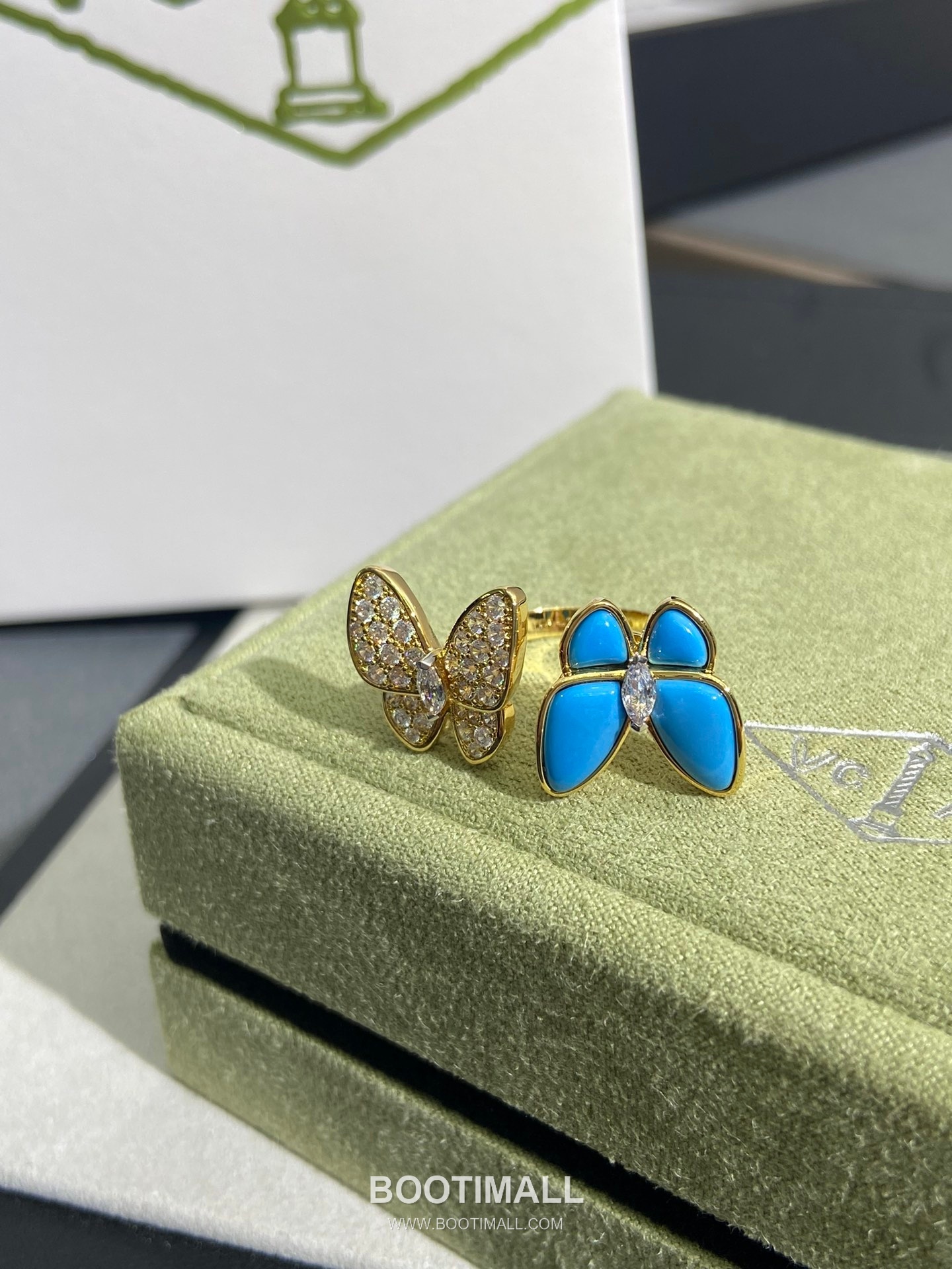 Van Cleef & Arpels Two Butterfly Turquoise Diamond 18K White Gold Necklace with Butterfly Motif 반클리프아펠 투 버터플라이 터키석 다이아 18K 화이트골드 네클리스 버터플라이 모티프 8