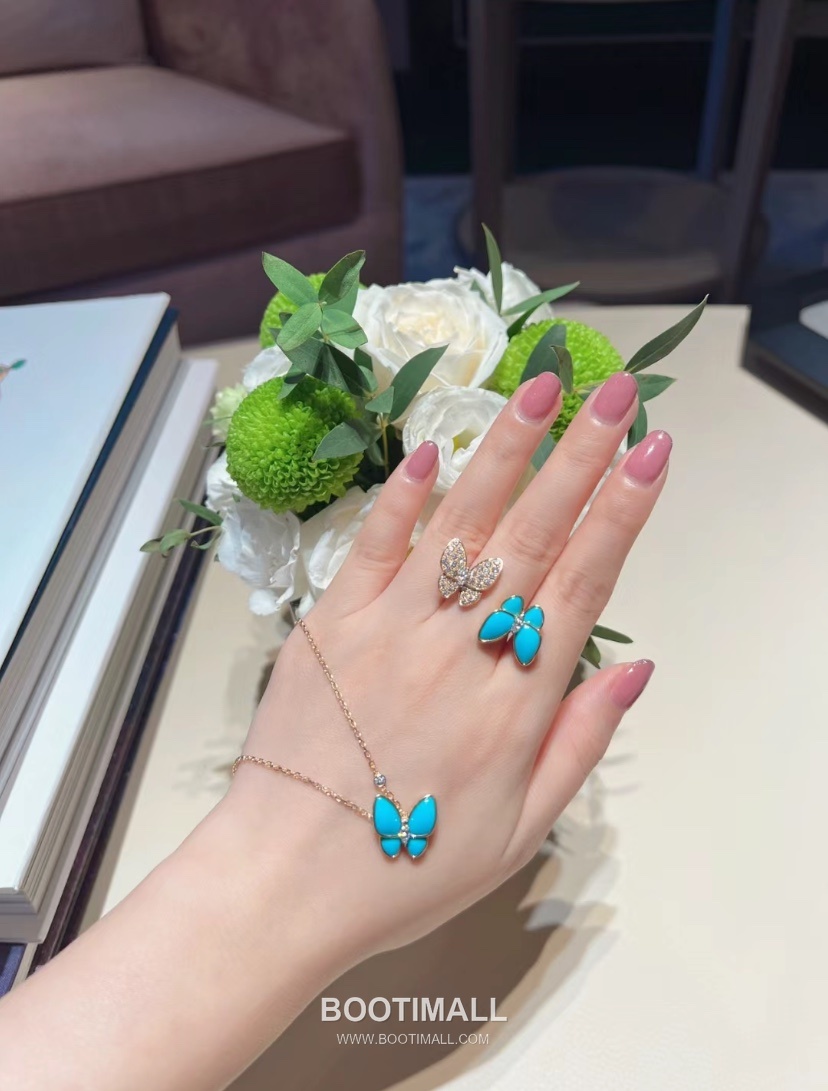 Van Cleef & Arpels Two Butterfly Turquoise Diamond 18K White Gold Necklace with Butterfly Motif 반클리프아펠 투 버터플라이 터키석 다이아 18K 화이트골드 네클리스 버터플라이 모티프 12