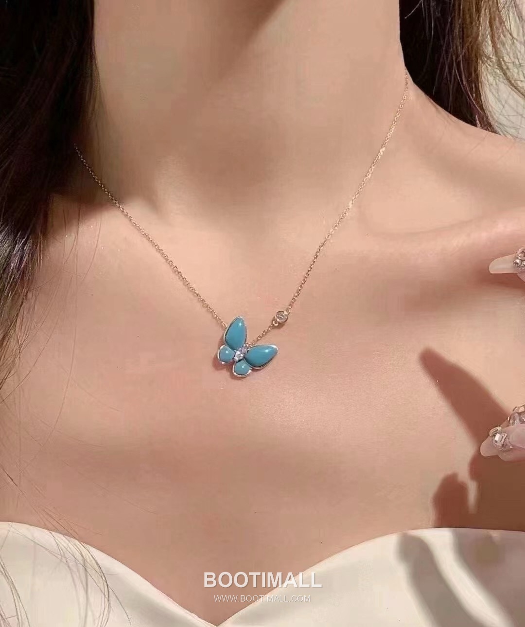 Van Cleef & Arpels Two Butterfly Turquoise Diamond 18K White Gold Necklace with Butterfly Motif 반클리프아펠 투 버터플라이 터키석 다이아 18K 화이트골드 네클리스 버터플라이 모티프 20