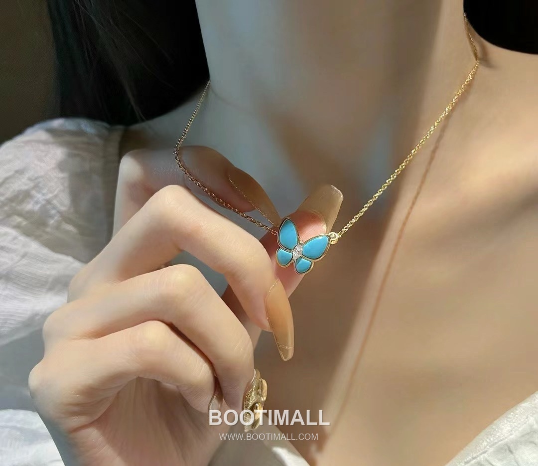 Van Cleef & Arpels Two Butterfly Turquoise Diamond 18K White Gold Necklace with Butterfly Motif 반클리프아펠 투 버터플라이 터키석 다이아 18K 화이트골드 네클리스 버터플라이 모티프 22