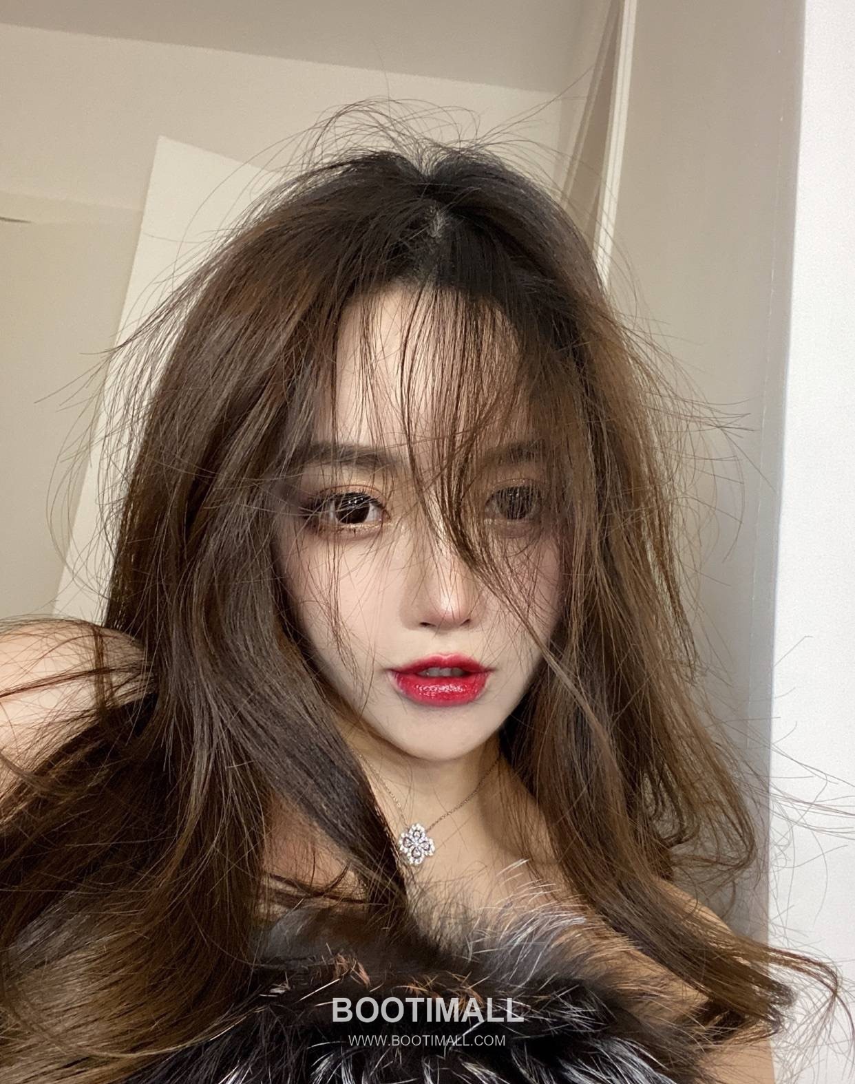 Harry Winston Diamond Loop Flower Sterling Silver 925 Gold Plated Necklace with Teardrop Crystal Pendant 해리윈스턴 다이아 루프 플라워 스털링 실버 925 골드도금 네클리스 티어드롭 크리스탈 펜던트 40cm 3